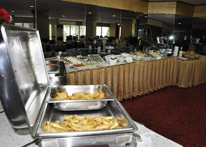 基夫拉克酒店 3*